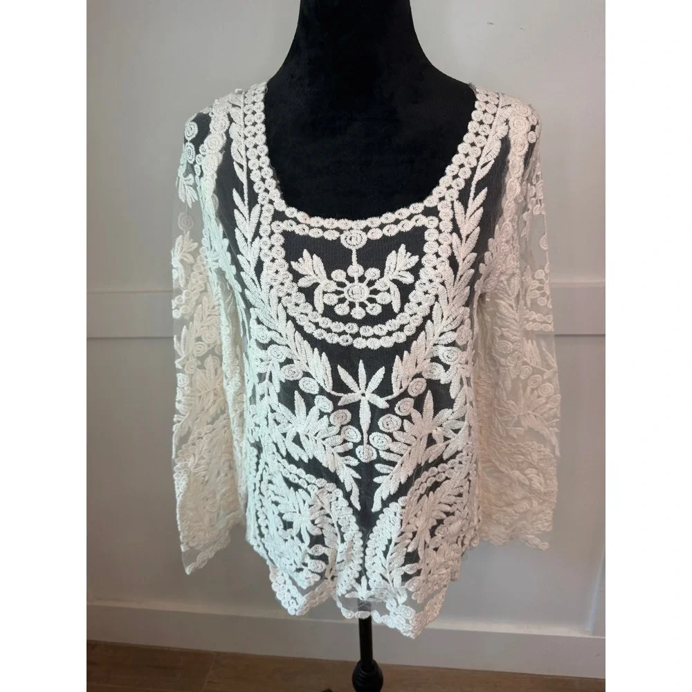 Karlie White Sheer Mesh Lace Floral Embroidered Boho Top 3/4 Sleeve‎ Small